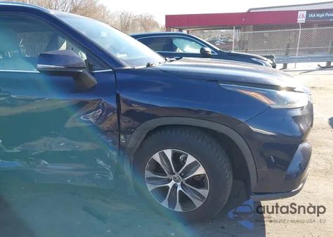 2021 Toyota Highlander Xle из США, поврежденный, VIN 5TDHZRBH9MS532690